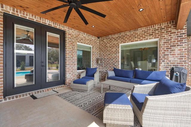 3275 Melvin Dr, Pace, FL 32571