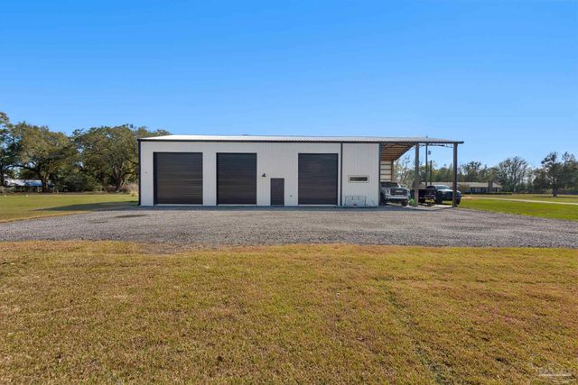 3275 Melvin Dr, Pace, FL 32571