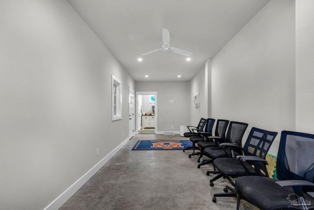 3275 Melvin Dr, Pace, FL 32571