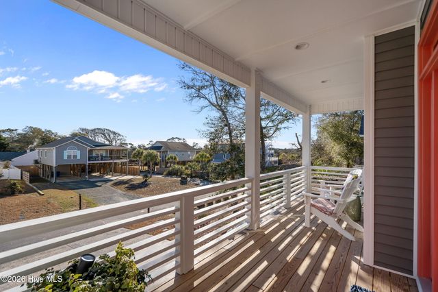 115 SE 12th Street, Oak Island, NC 28465