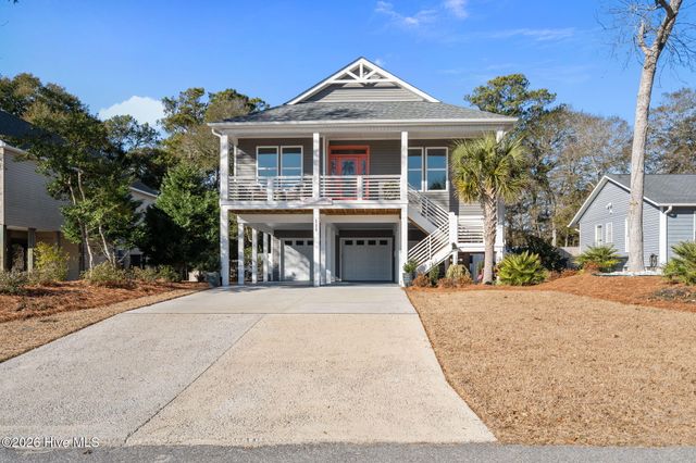 115 SE 12th Street, Oak Island, NC 28465