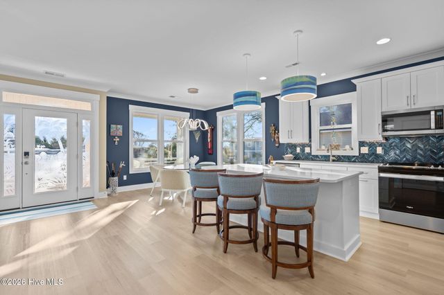 115 SE 12th Street, Oak Island, NC 28465