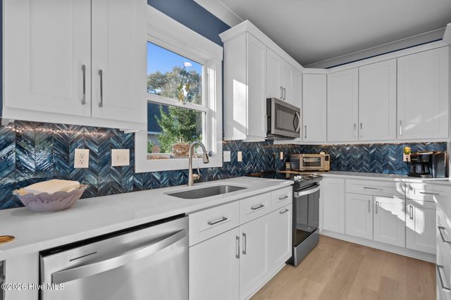 115 SE 12th Street, Oak Island, NC 28465