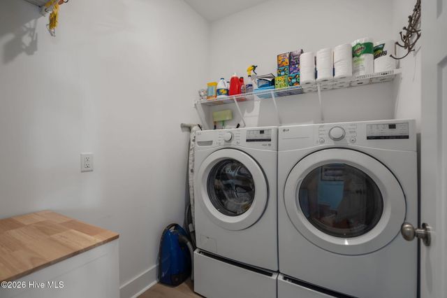 115 SE 12th Street, Oak Island, NC 28465