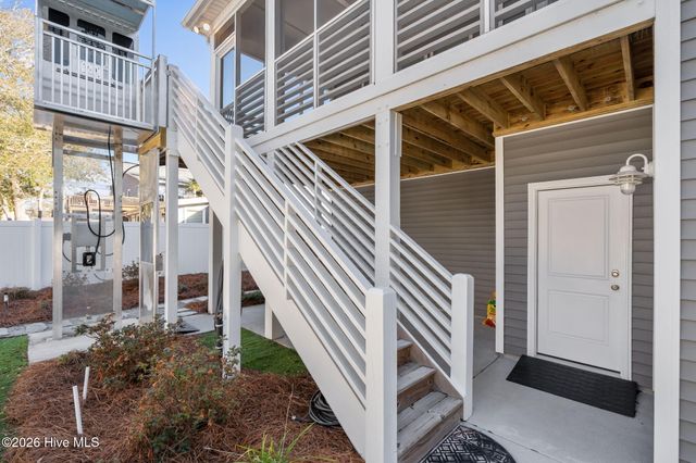 115 SE 12th Street, Oak Island, NC 28465