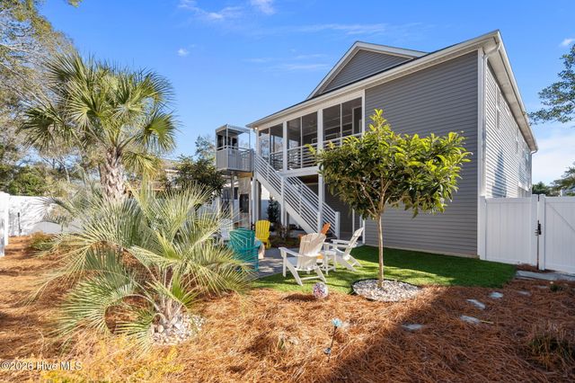 115 SE 12th Street, Oak Island, NC 28465