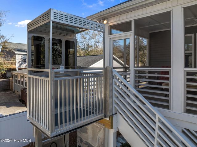 115 SE 12th Street, Oak Island, NC 28465