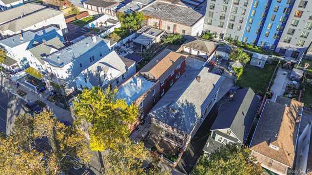 4518 Richardson Avenue, Bronx, NY 10470