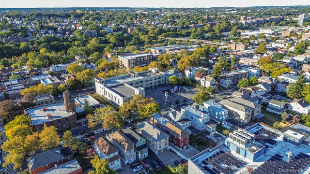 4518 Richardson Avenue, Bronx, NY 10470