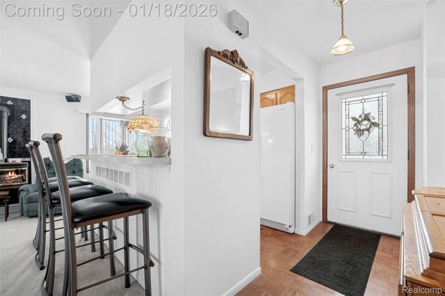 30352 Windsor 21, Gibraltar, MI 48173