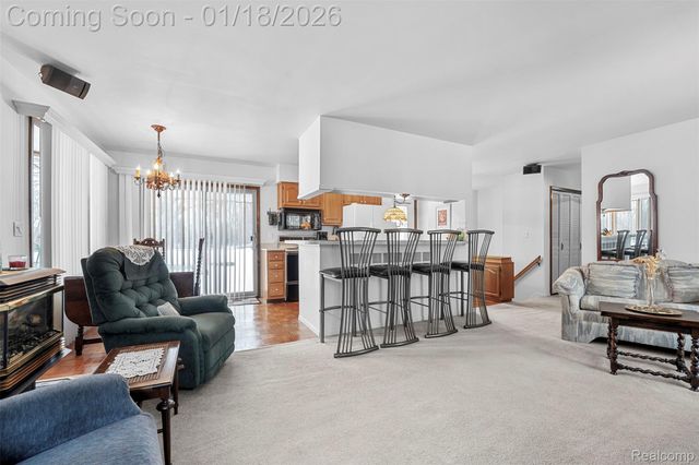 30352 Windsor 21, Gibraltar, MI 48173