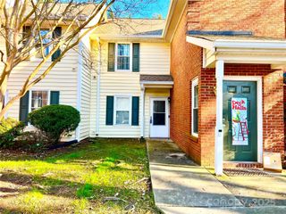 9427 S Vicksburg Court, Charlotte, NC 28210