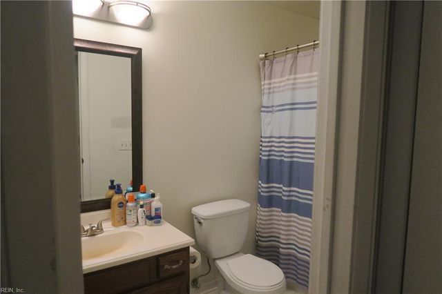 2905 Seashore PT, Virginia Beach, VA 23454
