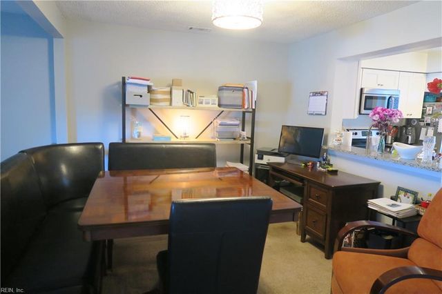 2905 Seashore PT, Virginia Beach, VA 23454