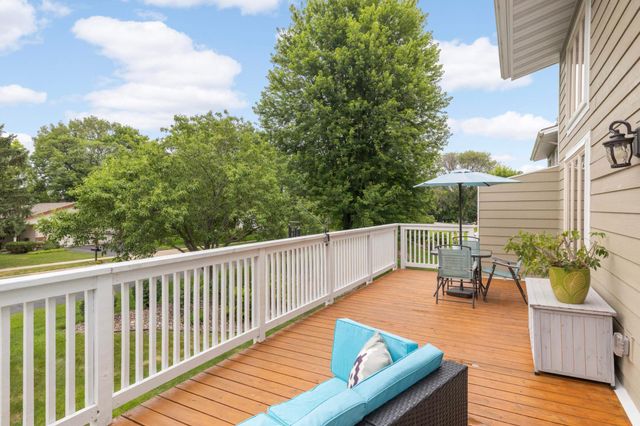 6701 W 82nd Street, Bloomington, MN 55438