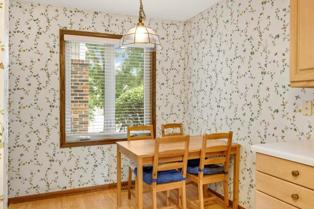 6701 W 82nd Street, Bloomington, MN 55438