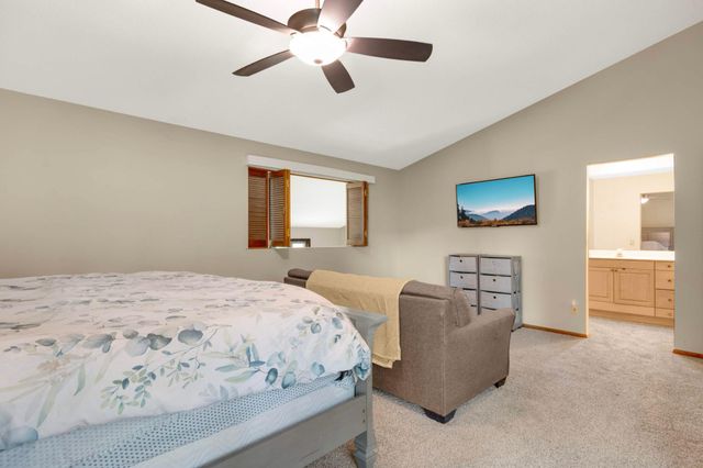 6701 W 82nd Street, Bloomington, MN 55438