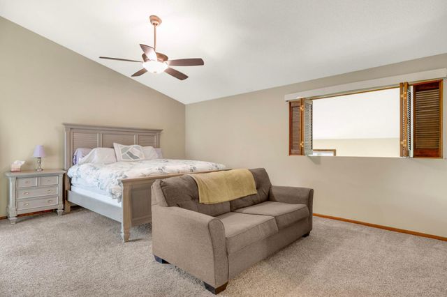 6701 W 82nd Street, Bloomington, MN 55438