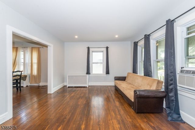 1866 W 7Th St, Piscataway Twp., NJ 08854