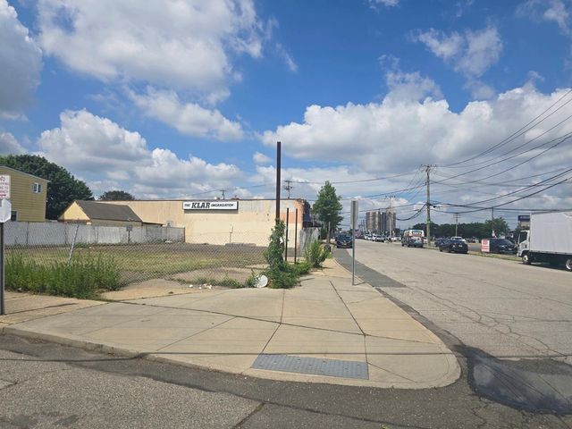 2600 Hempstead Turnpike, East Meadow, NY 11554