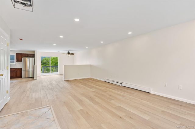 221 Tamerisk Lane, New Windsor, NY 12553