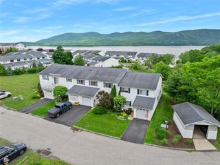 221 Tamerisk Lane, New Windsor, NY 12553