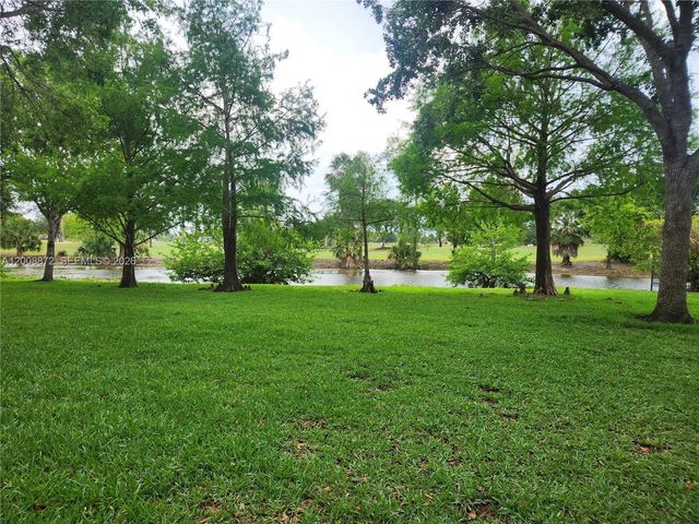 13206 NW 7th Pl, Plantation, FL 33325