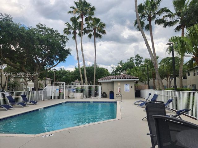 13206 NW 7th Pl, Plantation, FL 33325