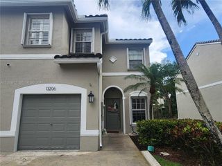 13206 NW 7th Pl, Plantation, FL 33325