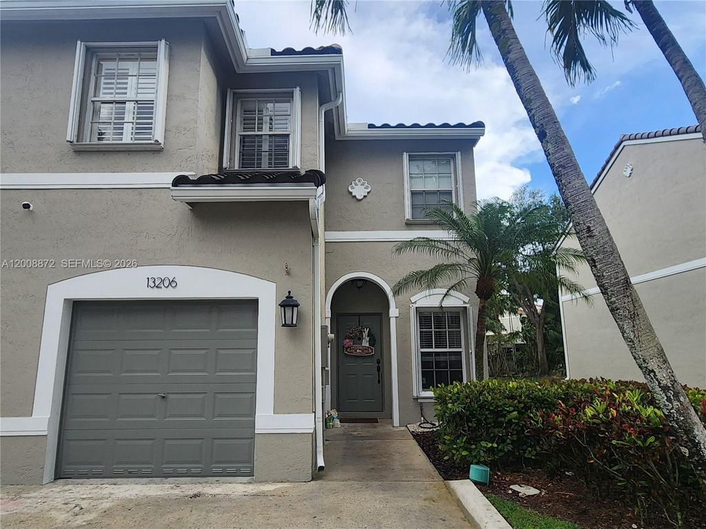 13206 NW 7th Pl, Plantation, FL 33325