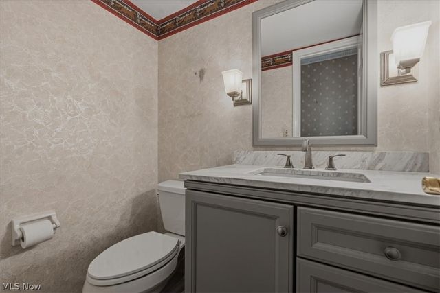 27 Ashwood Place, Vienna, WV 26105