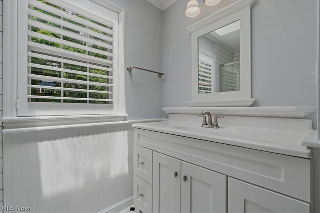 27 Ashwood Place, Vienna, WV 26105