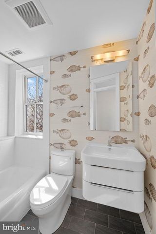 2912 DUMBARTON ST NW, Washington, DC 20007