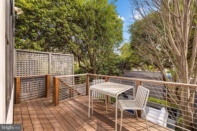 2912 DUMBARTON ST NW, Washington, DC 20007