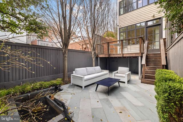 2912 DUMBARTON ST NW, Washington, DC 20007