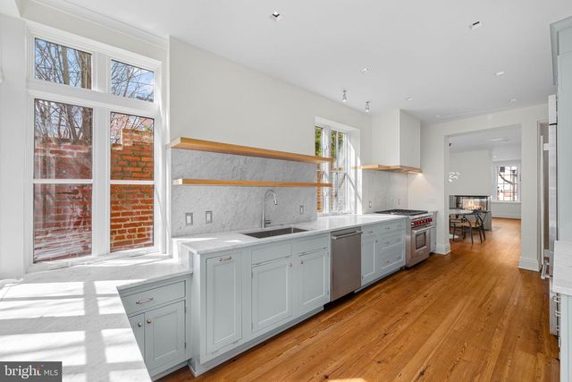 2912 DUMBARTON ST NW, Washington, DC 20007