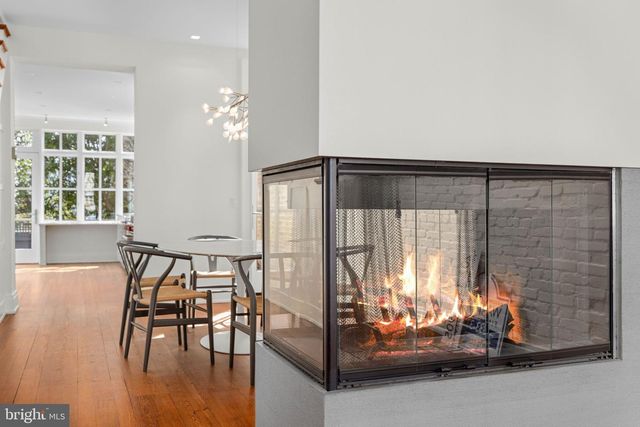 2912 DUMBARTON ST NW, Washington, DC 20007