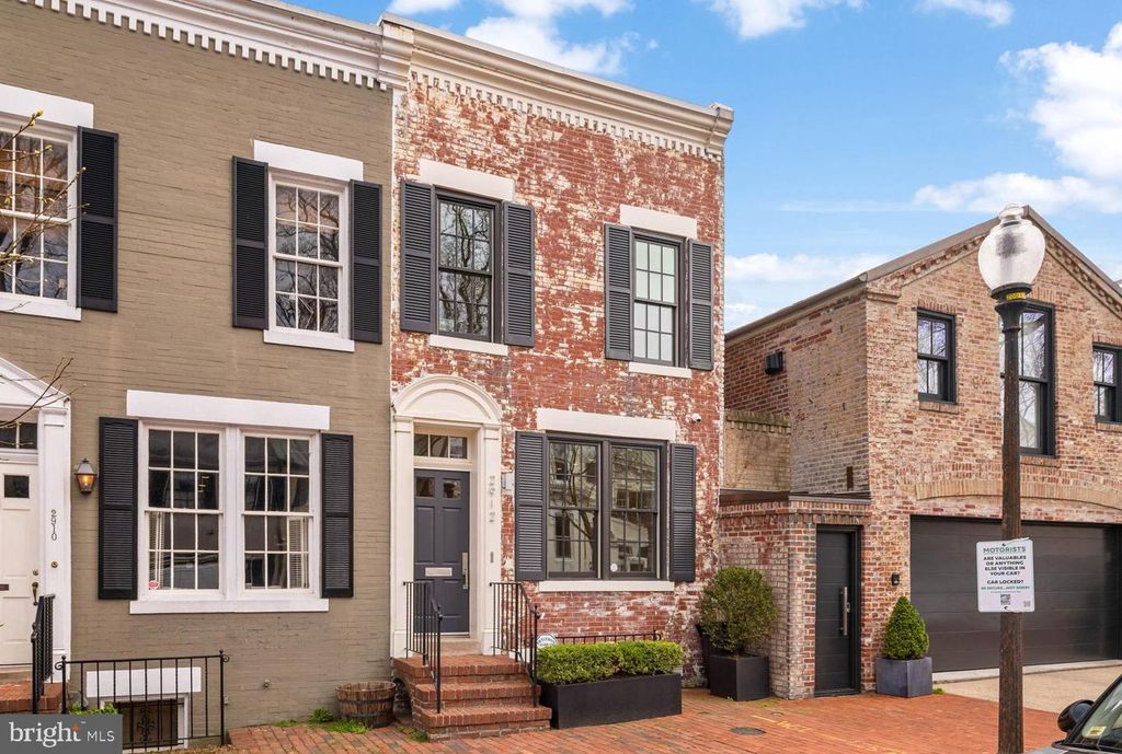 2912 DUMBARTON ST NW, Washington, DC 20007