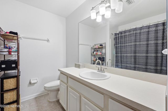 8435 THORNBUSH Court, Jacksonville, FL 32216
