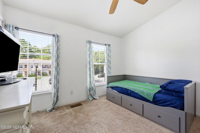 8435 THORNBUSH Court, Jacksonville, FL 32216