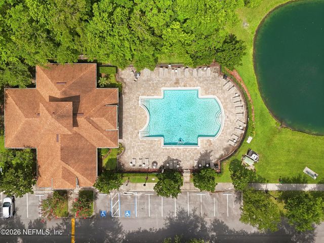 8435 THORNBUSH Court, Jacksonville, FL 32216