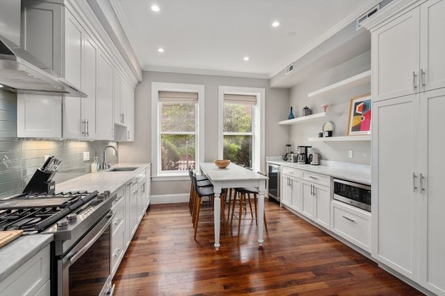 324 Tappan 1, Brookline, MA 02445