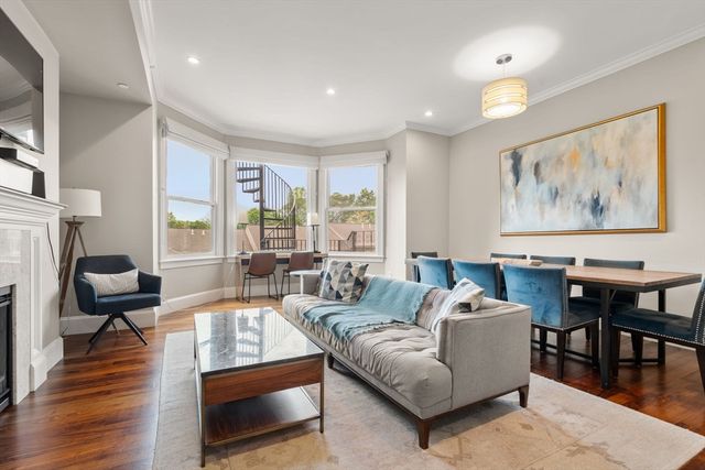 324 Tappan 1, Brookline, MA 02445