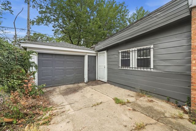 9668 S Luella Avenue, Chicago, IL 60617