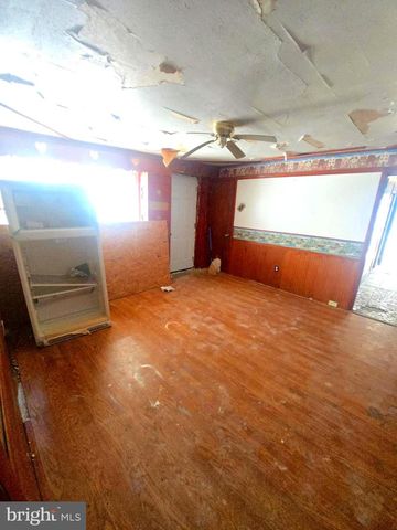 118 S 3RD ST, Pottsville, PA 17901