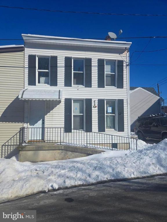 118 S 3RD ST, Pottsville, PA 17901