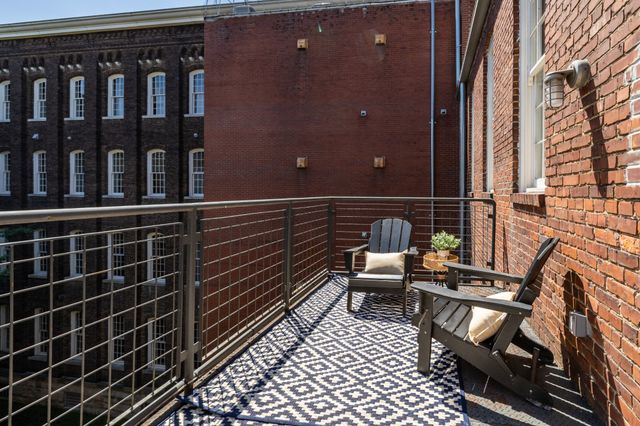 1400 Rosa L Parks Blvd Apt 333, Nashville, TN 37208