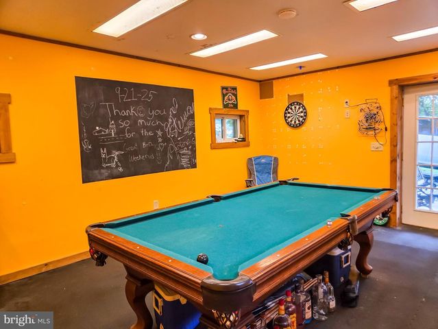 140 SANDHILL RD, Fleetwood, PA 19522