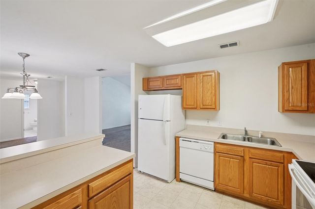 12104 NW 162ND DRIVE, Alachua, FL 32615