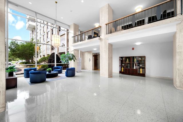 4250 N Marine Drive 1226, Chicago, IL 60613